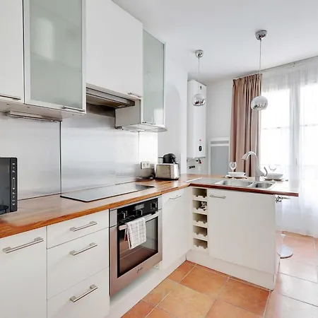 Charming 1br 2p - 4th *